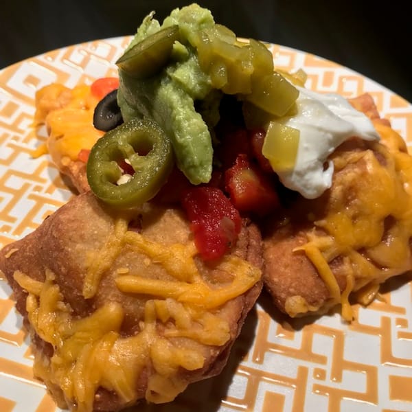 RECIPE: Stuffed-Crust Nachos