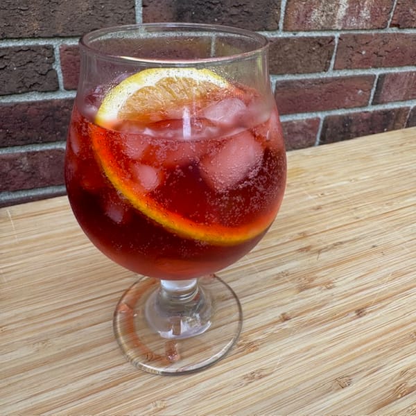 COCKTAIL: The Apery'all Spritz